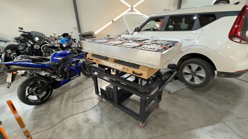 Підйомник підкатний Thinkcar TVL 515 (220В, 1.5т, 1130-1750мм) для батарей електромобілів, двигунів, КПП 11504 фото